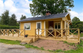 Beautiful home in Fristad with WiFi and 3 Bedrooms in Tämta